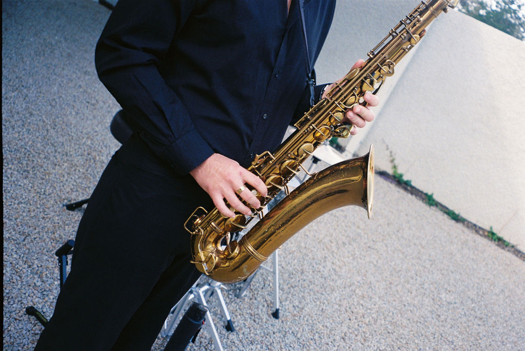 Emma Hawkins Sunnyside Estate 35mm Film Wedding Photography